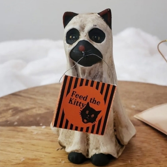Trick or Treat Ghost Cat Vintage Style Halloween Figurine Decor Bethany Lowe - Picture 1 of 2